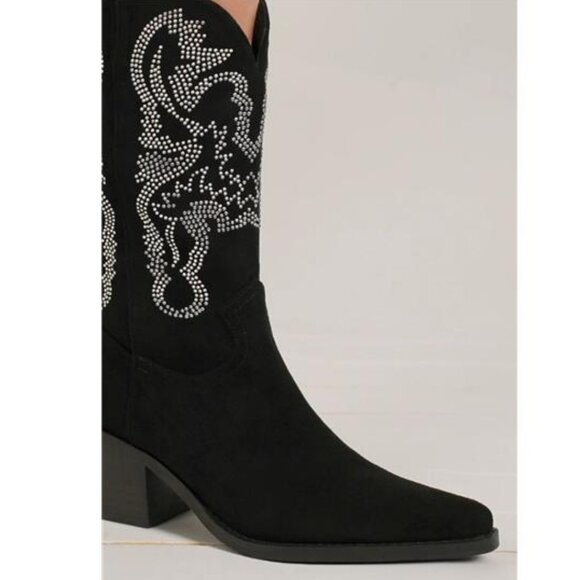 NWT BEAST FASHION Rhinestone Detail Black Suede Western Style Point Toe Boots - Picture 2 of 3